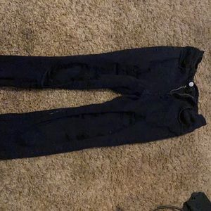 Black ripped skinny jeans